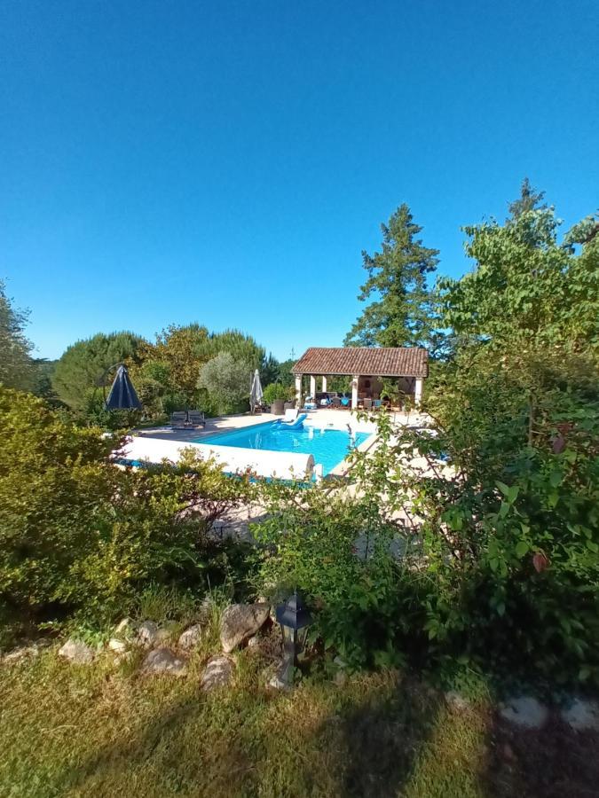 Maison Croix Du Sud. Chambre Fruits De La Passion Saint-Amand-de-Vergt ภายนอก รูปภาพ